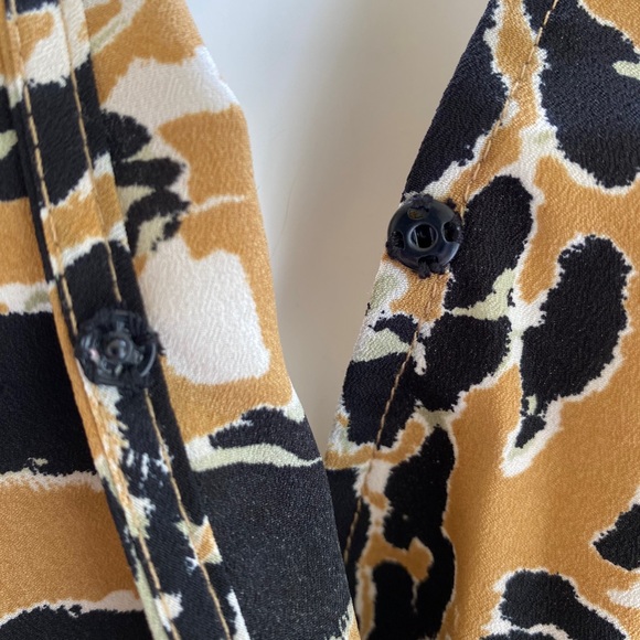 Topshop Twist Front Long Sleeve Top⭐️NWT⭐️ - Picture 13 of 13